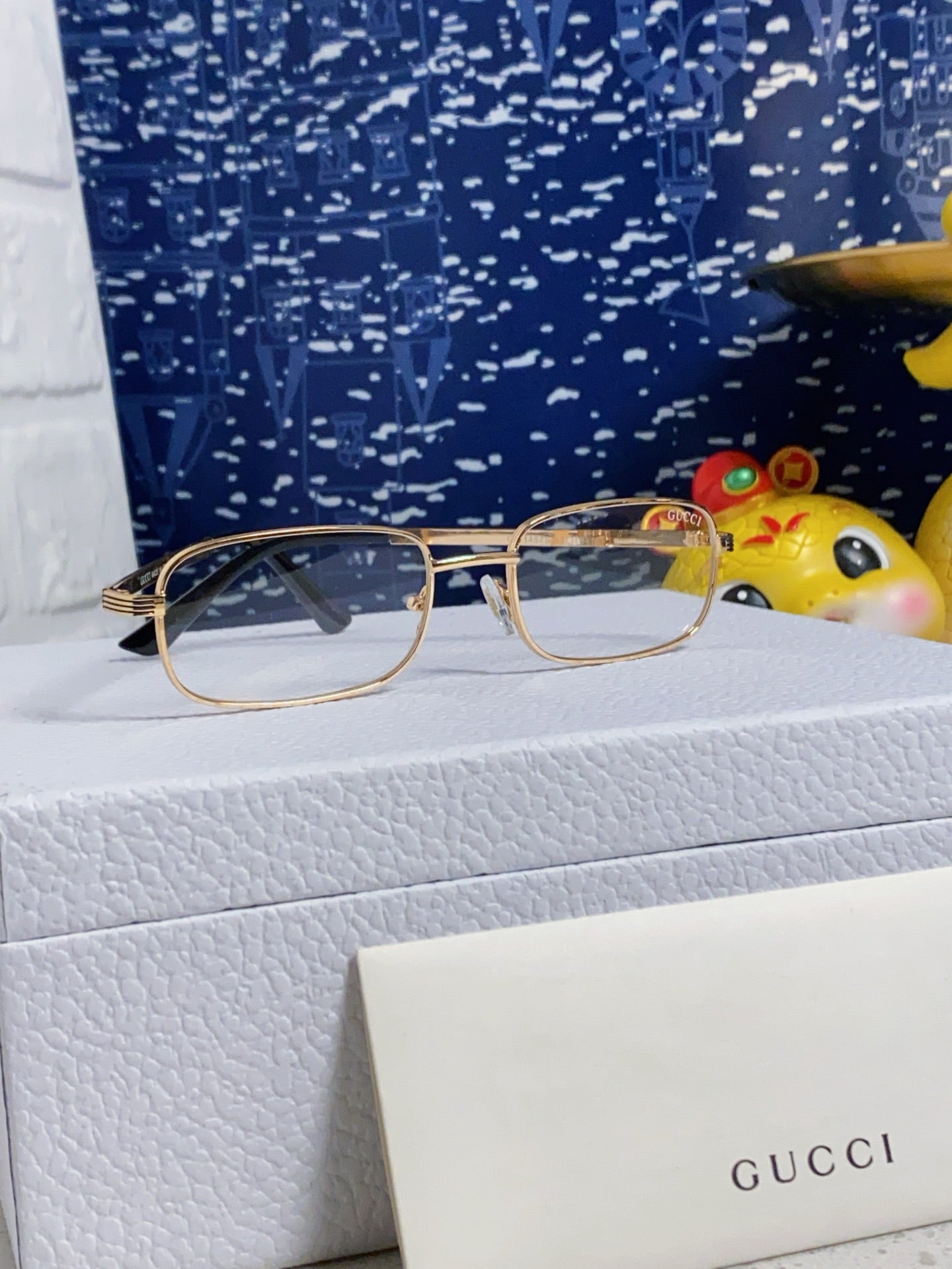 GUCCI RECTANGULAR FRAME SUNGLASSES GG1457S IN METAL