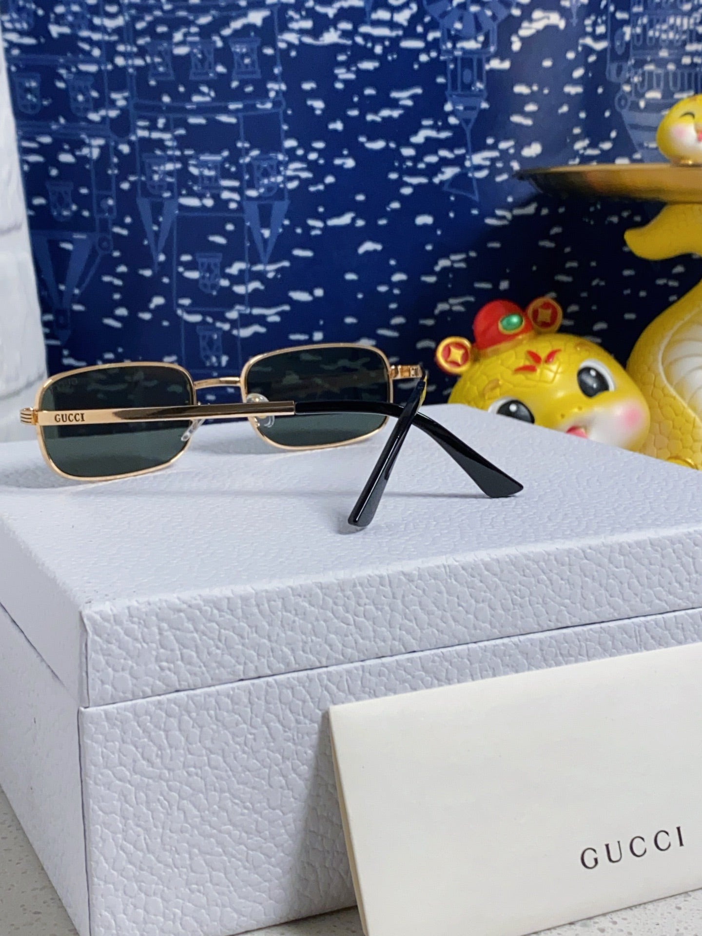 GUCCI RECTANGULAR FRAME SUNGLASSES GG1457S IN METAL