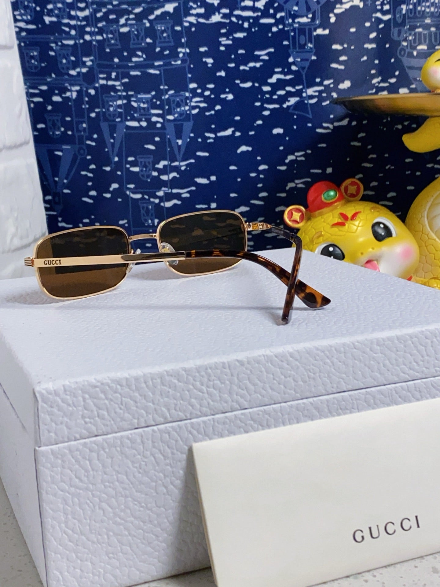 GUCCI RECTANGULAR FRAME SUNGLASSES GG1457S IN METAL