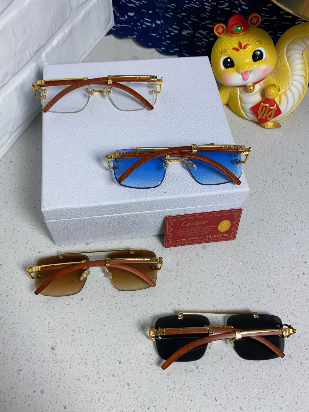 CARTIER SQUARE FRAME SUNGLASSES 522656 IN METAL AND WOODEN