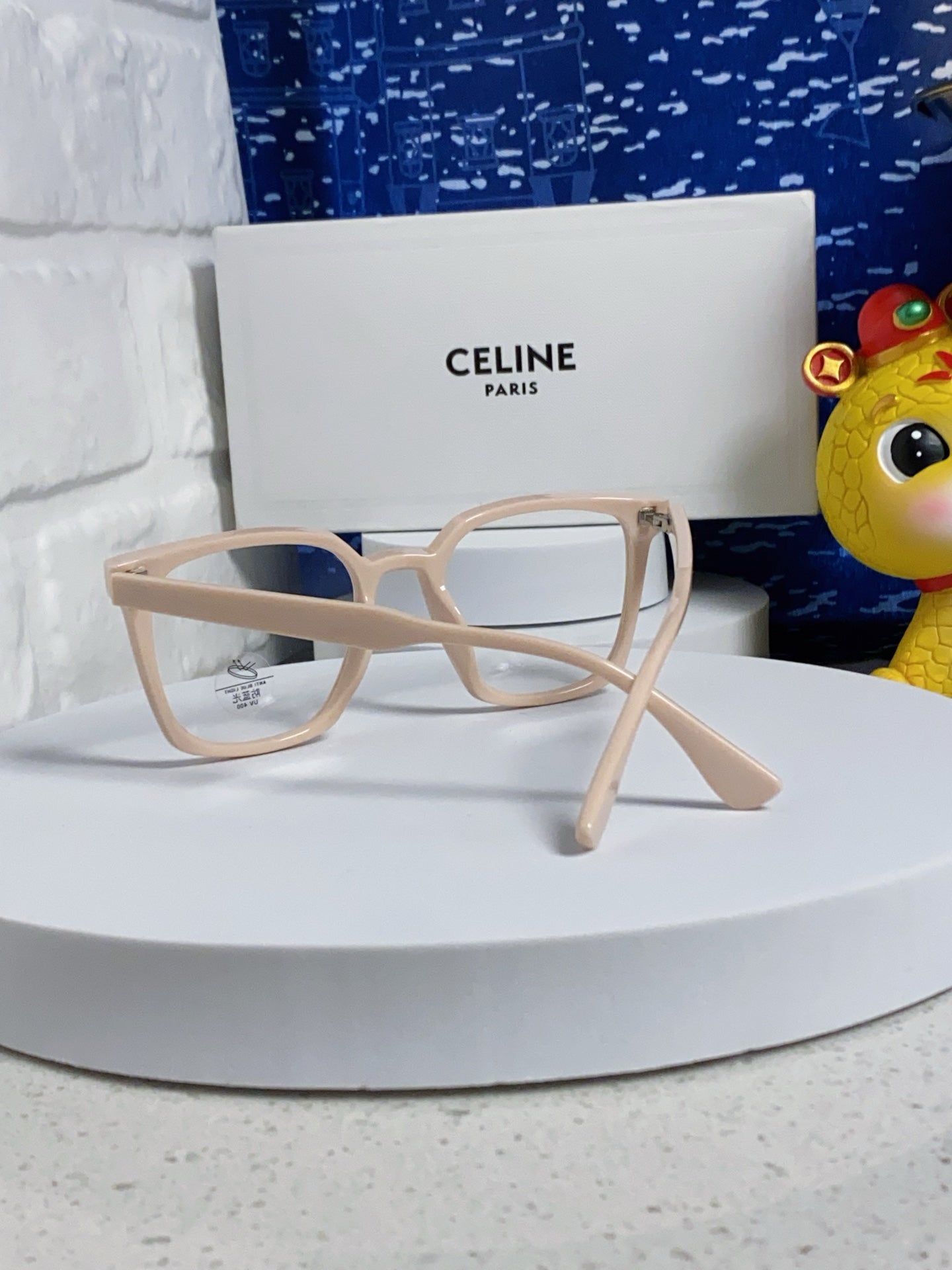CELINE TRIOMPHE SUNGLASSES 563252 IN NUDE ACETATE