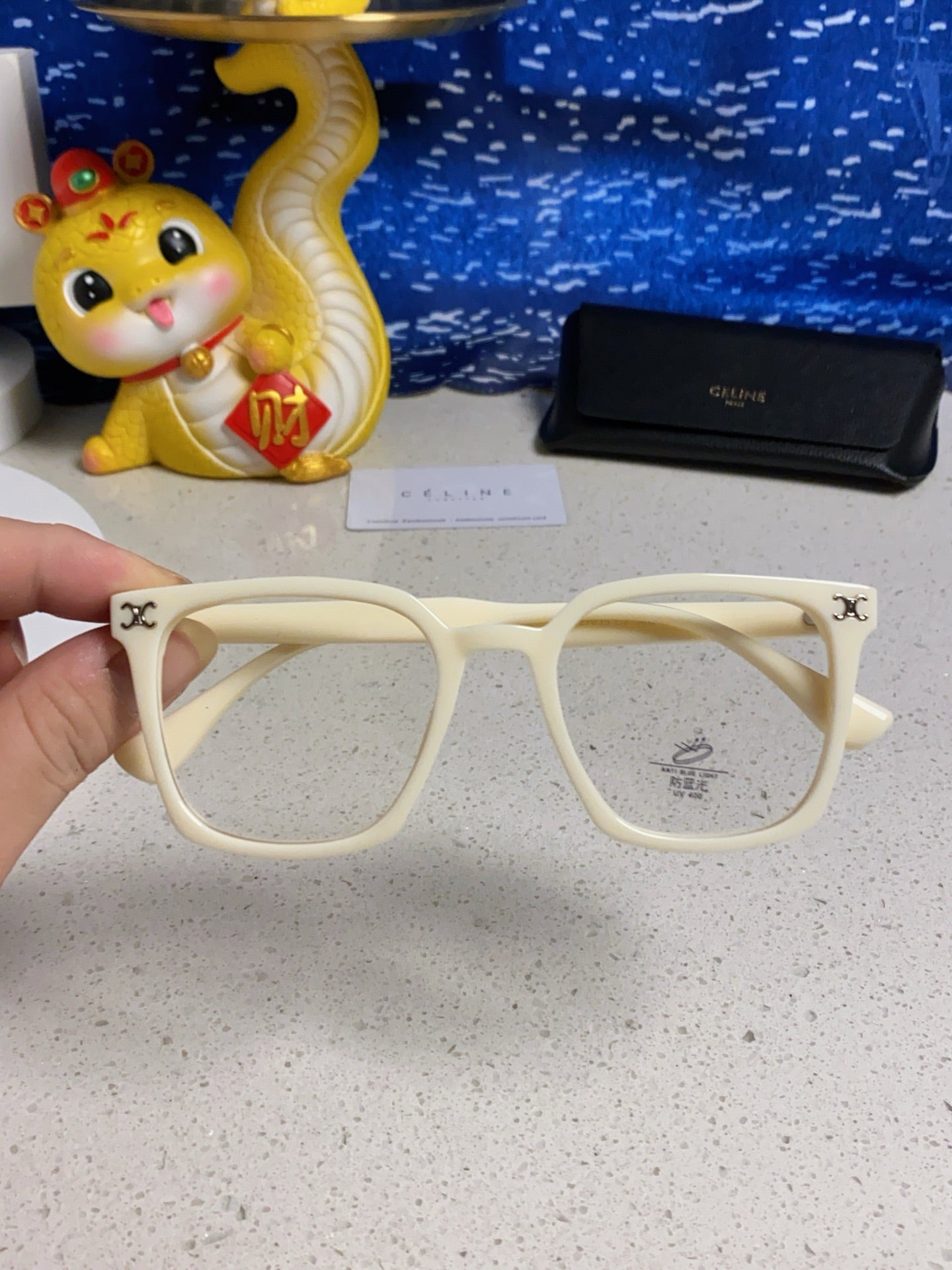 CELINE TRIOMPHE SUNGLASSES 563254 IN IVORY ACETATE