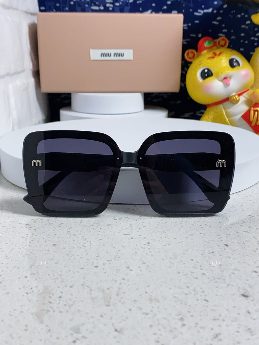 MIU MIU RUNWAY SQUARE SUNGLASSES 563199 IN ACETATE