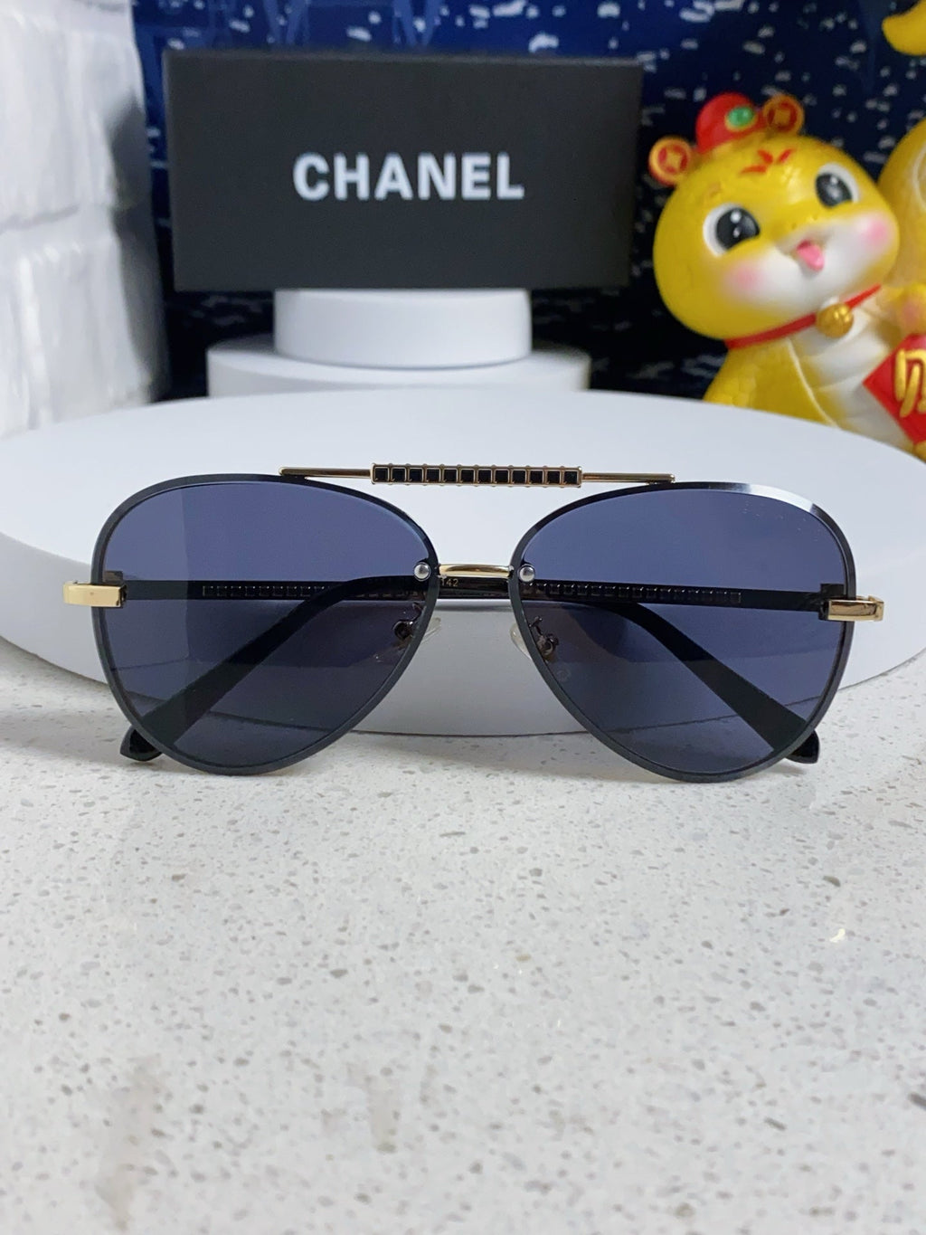 CHANEL CAT EYE SUNGLASSES 641936 IN GOLD METAL BLACK LENSES