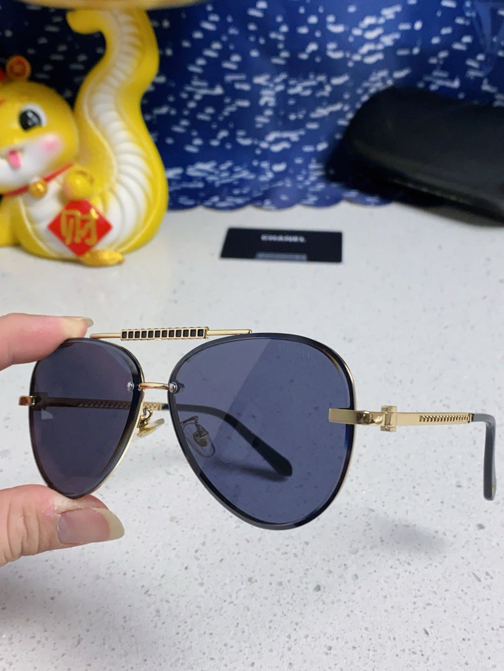 CHANEL CAT EYE SUNGLASSES 641936 IN GOLD METAL BLACK LENSES