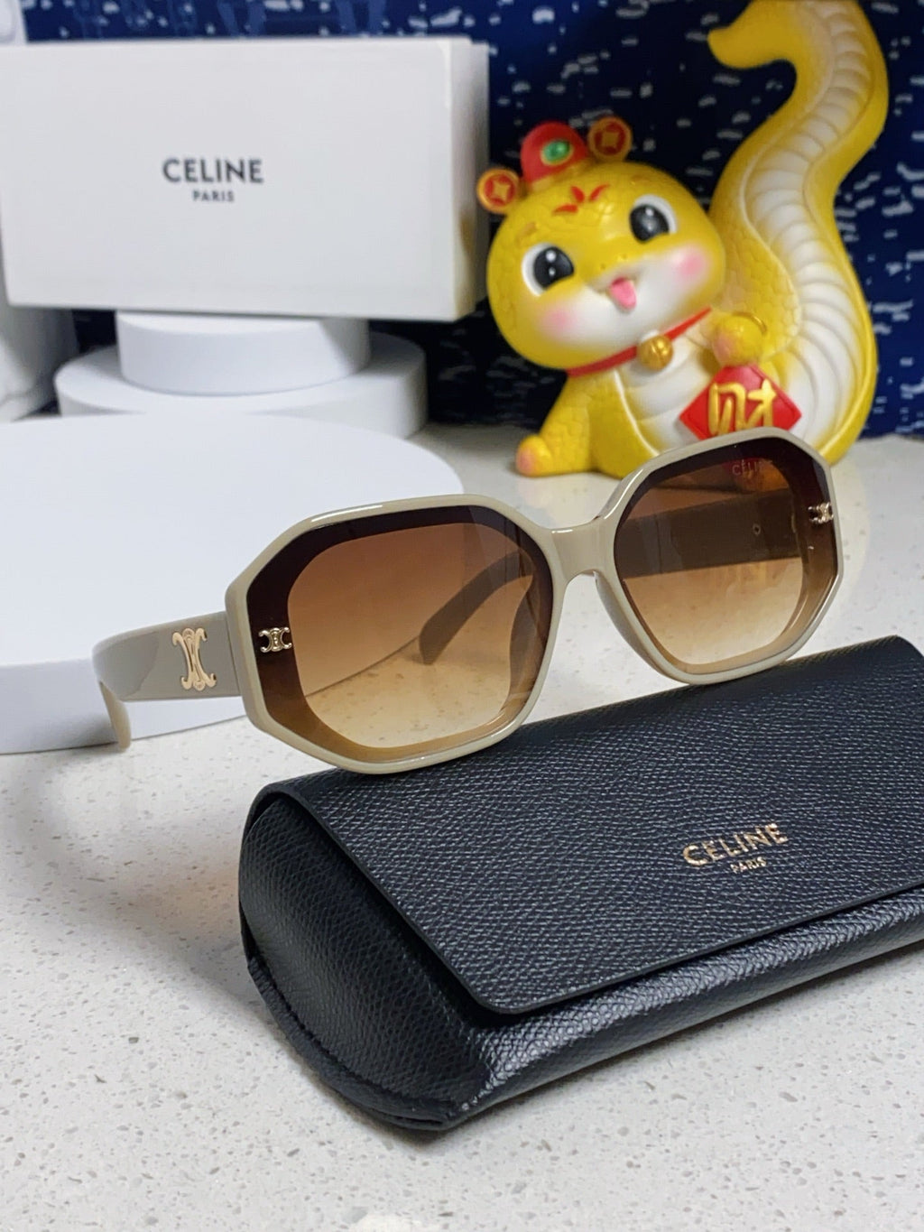 CELINE TRIOMPHE SQUARE SUNGLASSES 566741 IN IVORY ACETATE