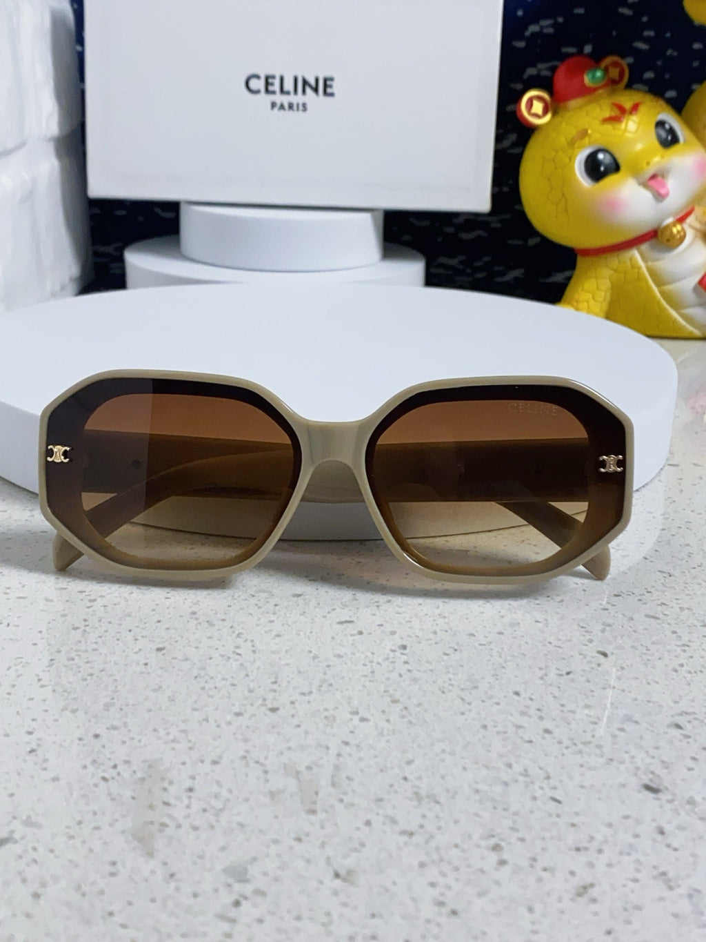 CELINE TRIOMPHE SQUARE SUNGLASSES 566741 IN IVORY ACETATE