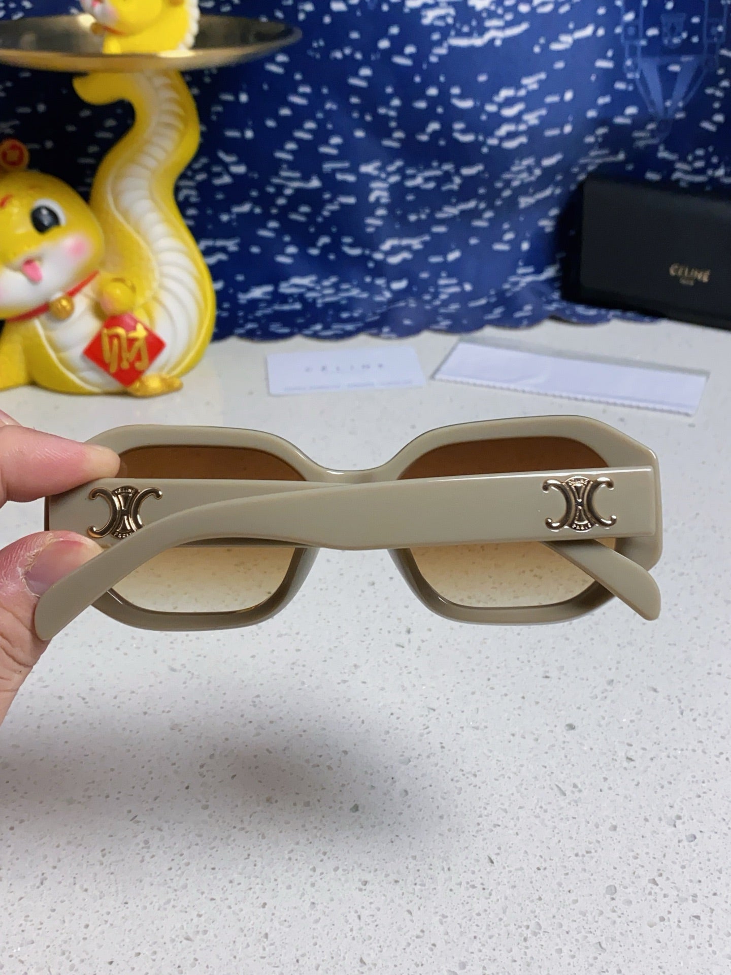 CELINE TRIOMPHE SQUARE SUNGLASSES 566741 IN IVORY ACETATE