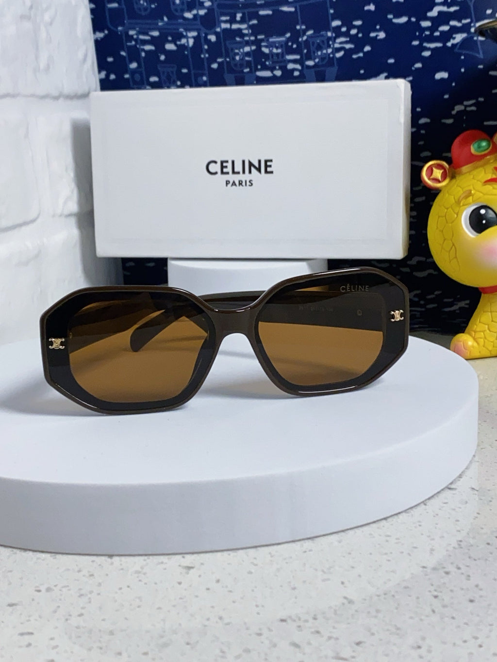 CELINE TRIOMPHE SQUARE SUNGLASSES 566742 IN CAMEL ACETATE