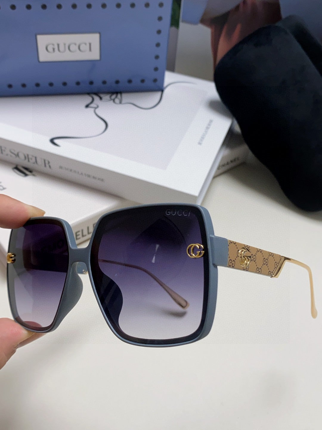 GUCCI SQUARE FRAME SUNGLASSES 567447 IN ACETATE