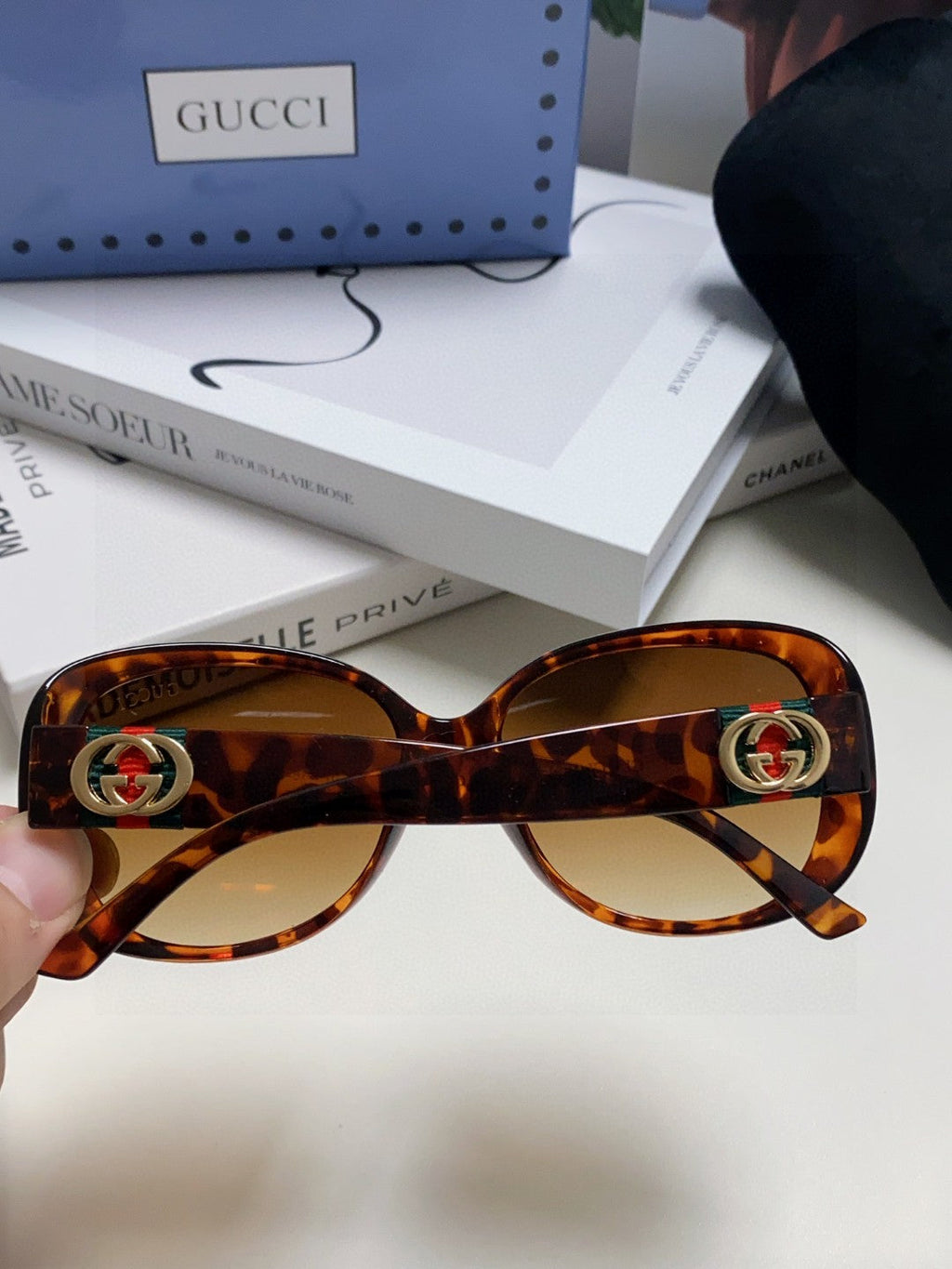 GUCCI ROUND FRAME SUNGLASSES 567450 IN ACETATE