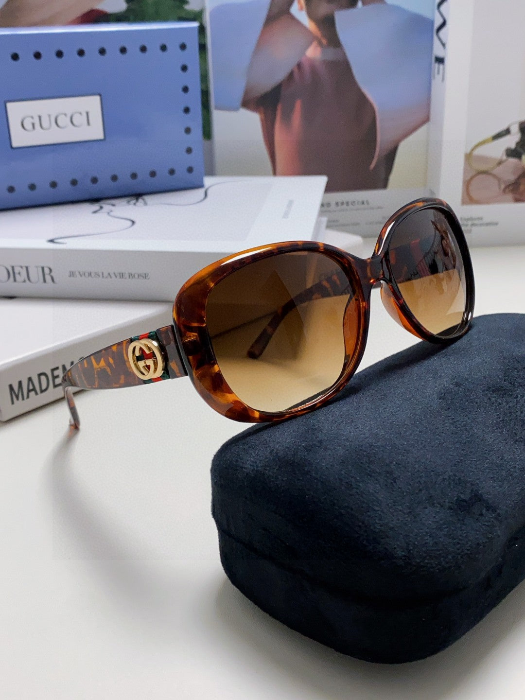 GUCCI ROUND FRAME SUNGLASSES 567450 IN ACETATE
