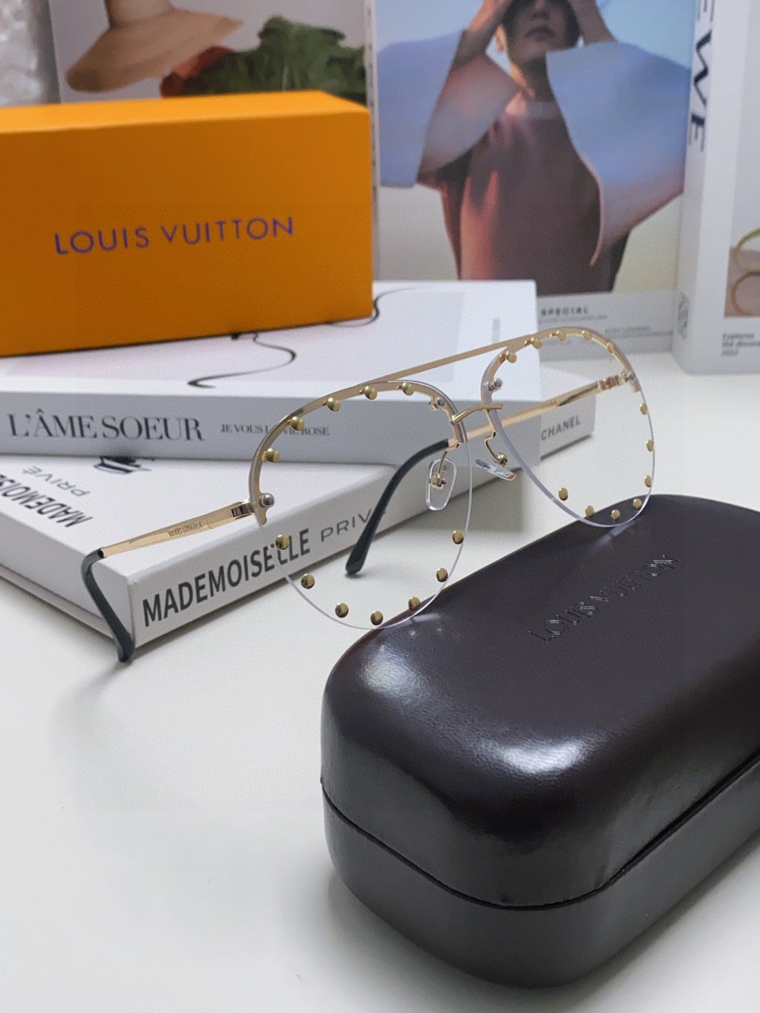 LOUIS VUITTON PARTY PILOT SUNGLASSES 567463 IN GOLD METAL CLEAR LENSES