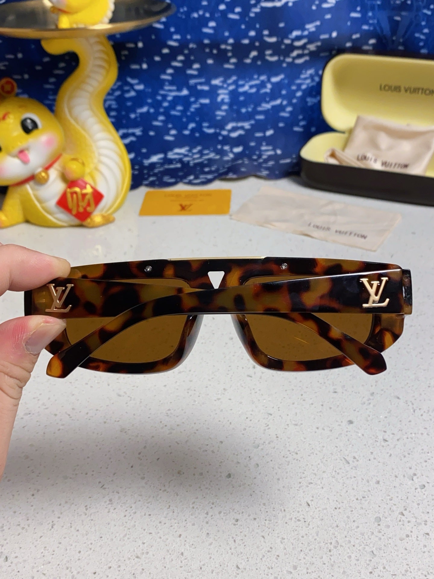 LOUIS VUITTON CLASH PILOT SUNGLASSES 567479 IN HAVANA ACTETE GOLD METAL