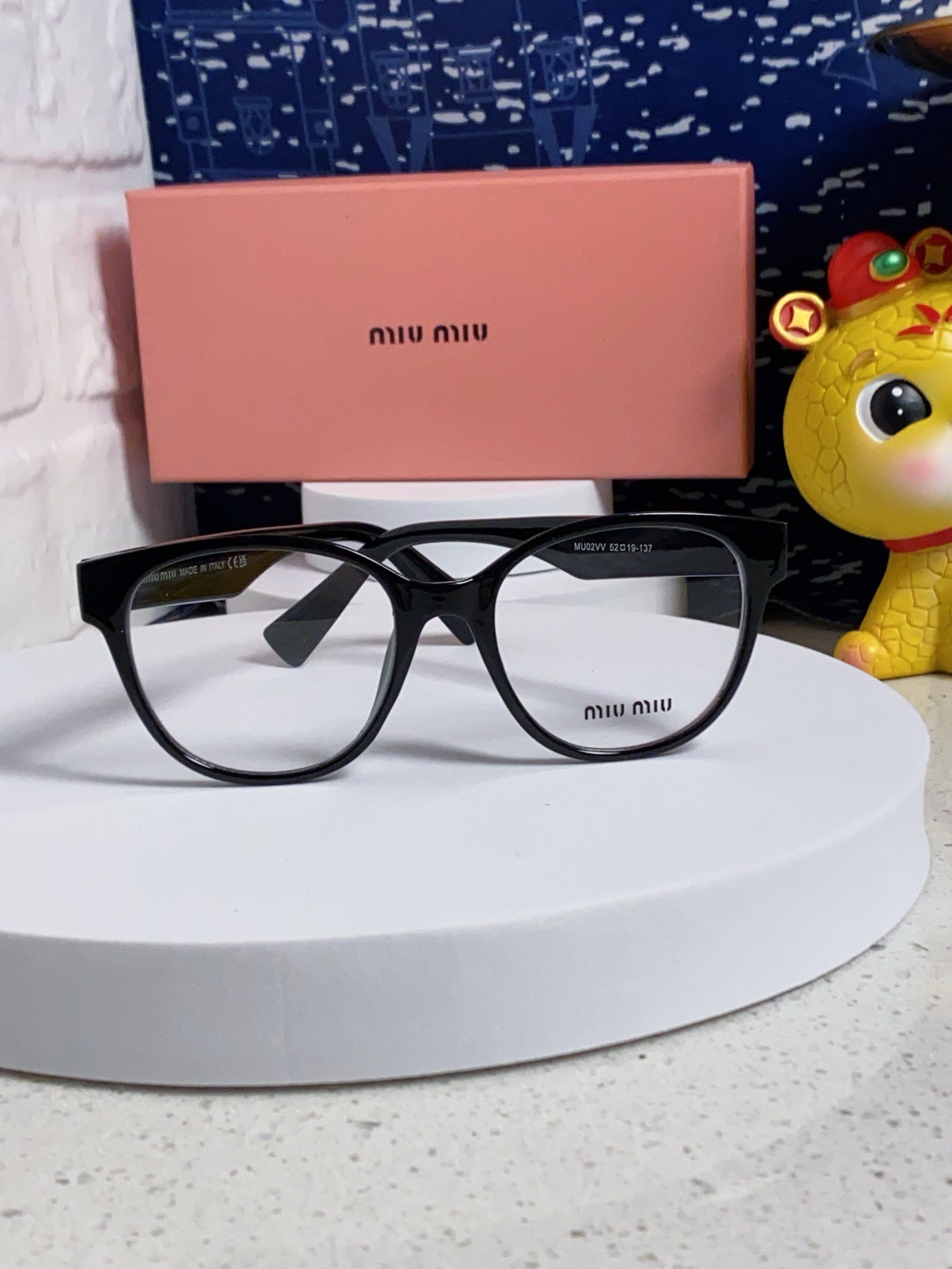 MIU MIU RUNWAY SUNGLASSES 567509 IN BLACK ACETATE BLACK LOGO