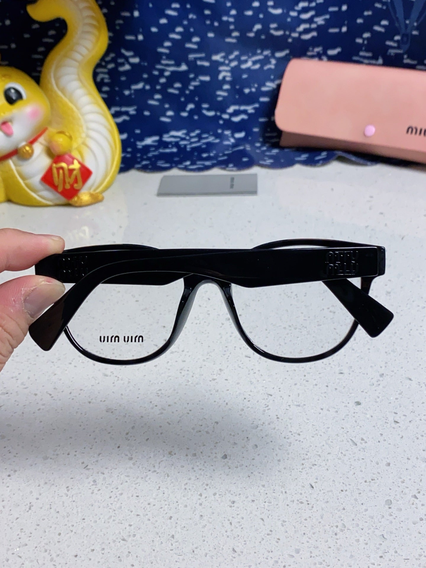 MIU MIU RUNWAY SUNGLASSES 567509 IN BLACK ACETATE BLACK LOGO