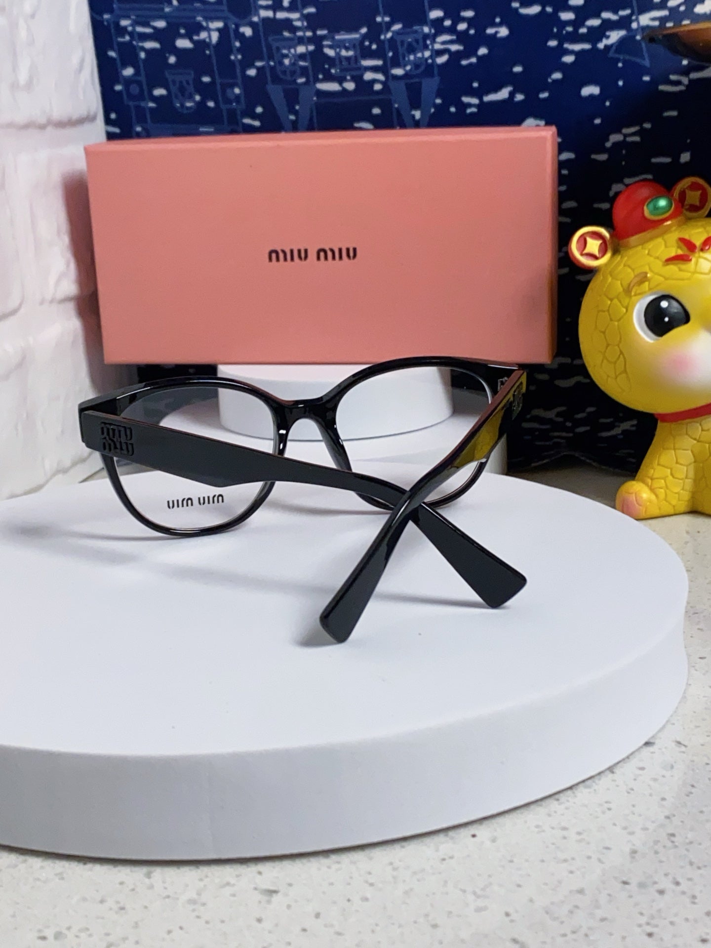 MIU MIU RUNWAY SUNGLASSES 567509 IN BLACK ACETATE BLACK LOGO