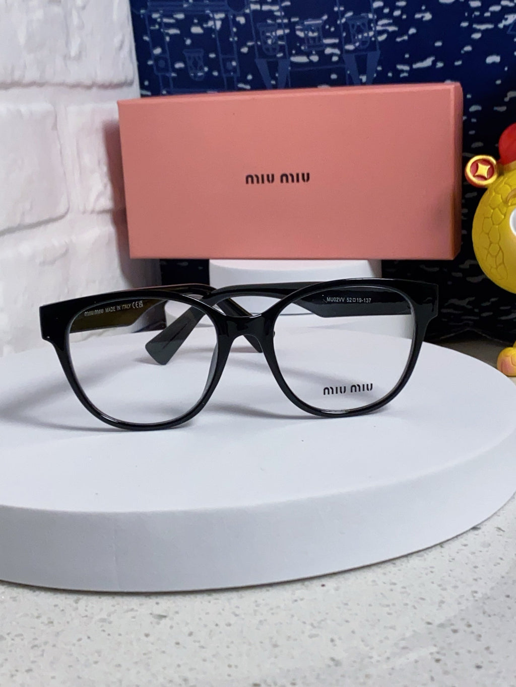 MIU MIU RUNWAY SUNGLASSES 567507 IN BLACK ACETATE SILVER LOGO