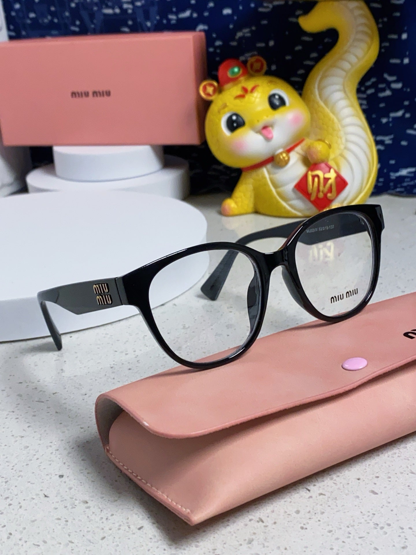 MIU MIU RUNWAY SUNGLASSES 567508 IN BLACK ACETATE GOLD LOGO