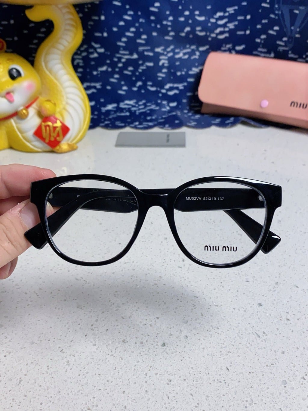 MIU MIU RUNWAY SUNGLASSES 567508 IN BLACK ACETATE GOLD LOGO