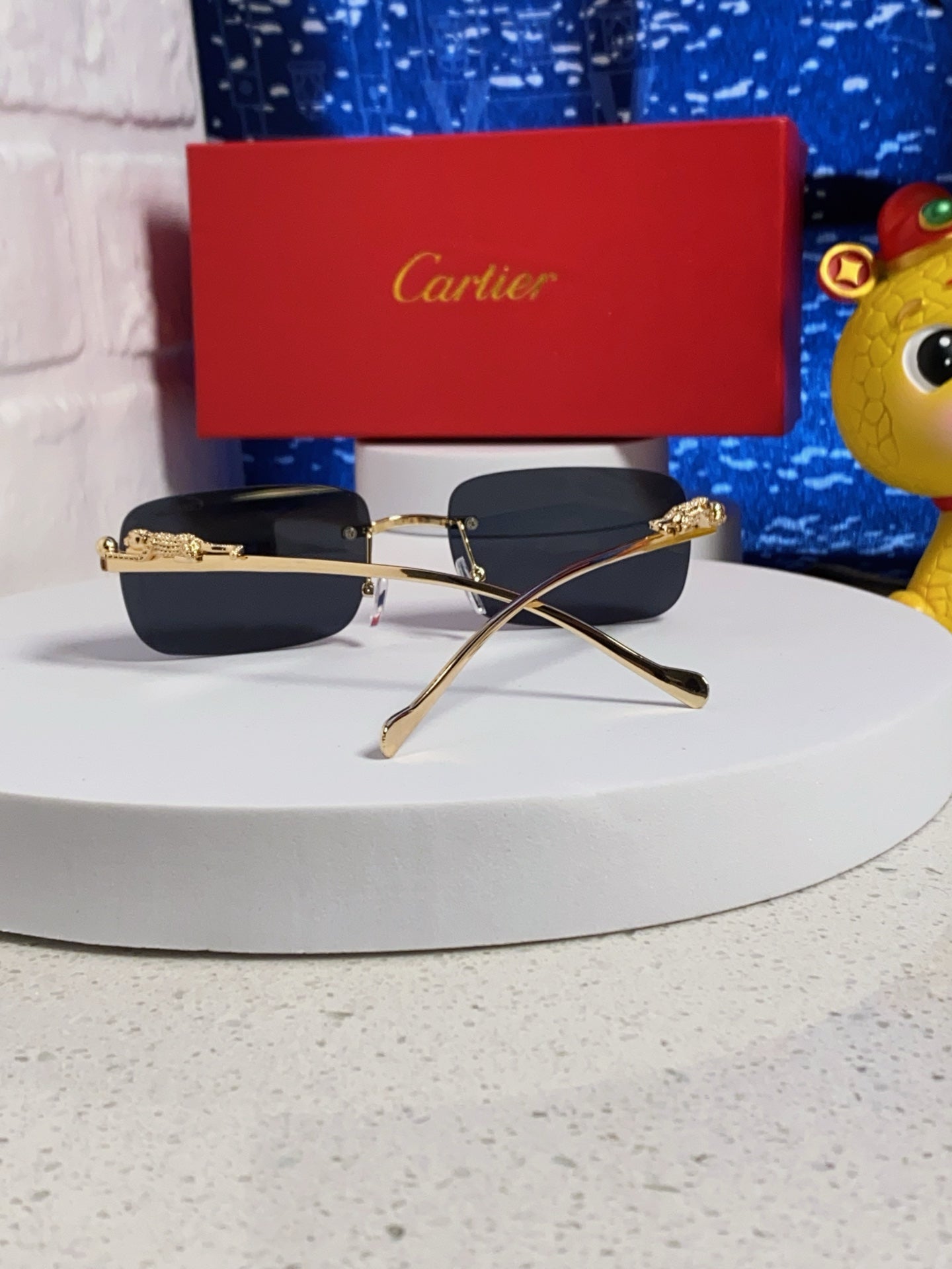 CARTIER PANTHÈRE RECTANGULAR FRAME SUNGLASSES 567503 IN METAL