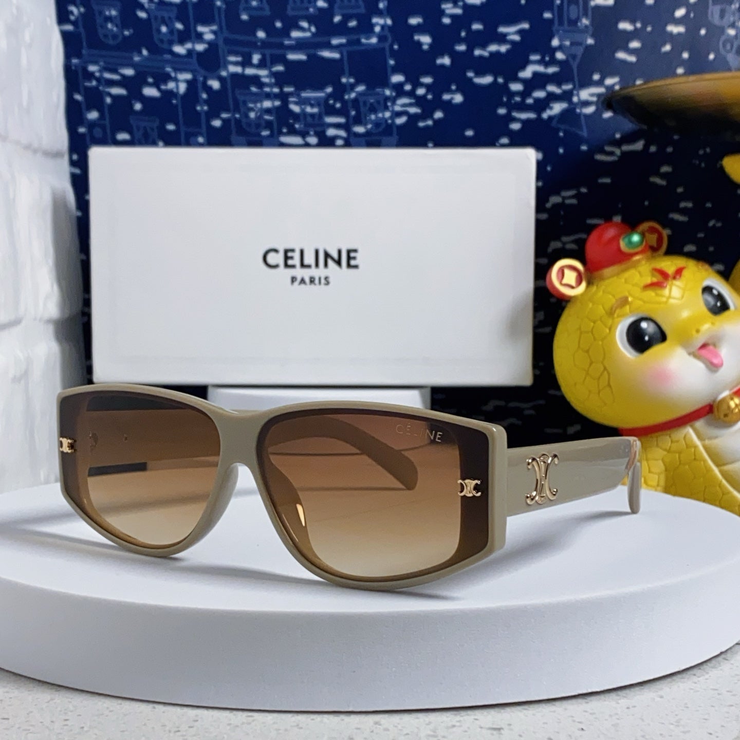 CELINE TRIOMPHE SUNGLASSES 533218 IN IVORY ACETATE CAMEL LENSES