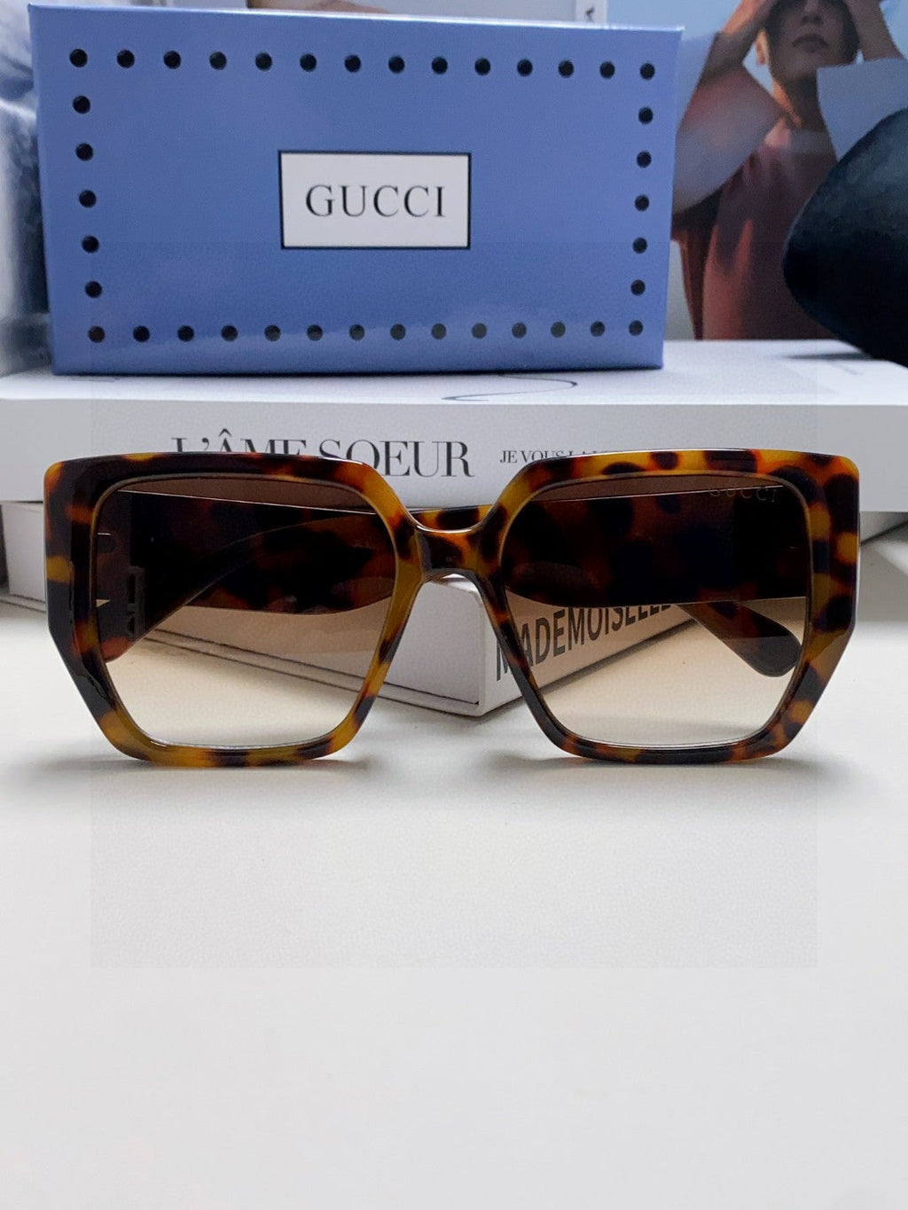 GUCCI SQUARE FRAME SUNGLASSES 570209 IN ACETATE