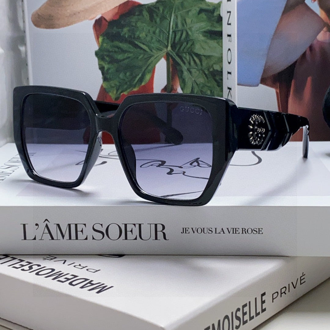 GUCCI SQUARE FRAME SUNGLASSES 570209 IN ACETATE