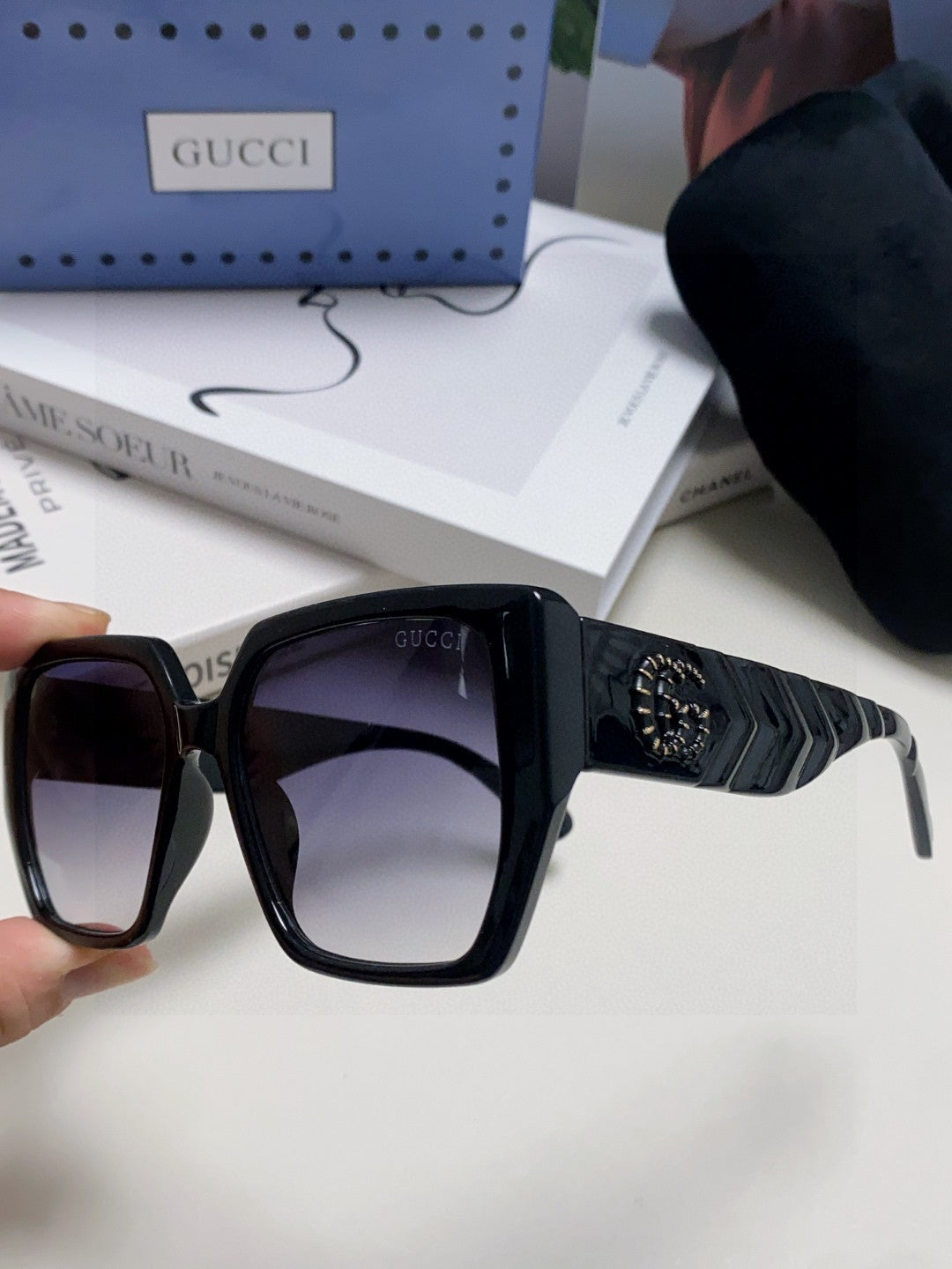 GUCCI SQUARE FRAME SUNGLASSES 570209 IN ACETATE
