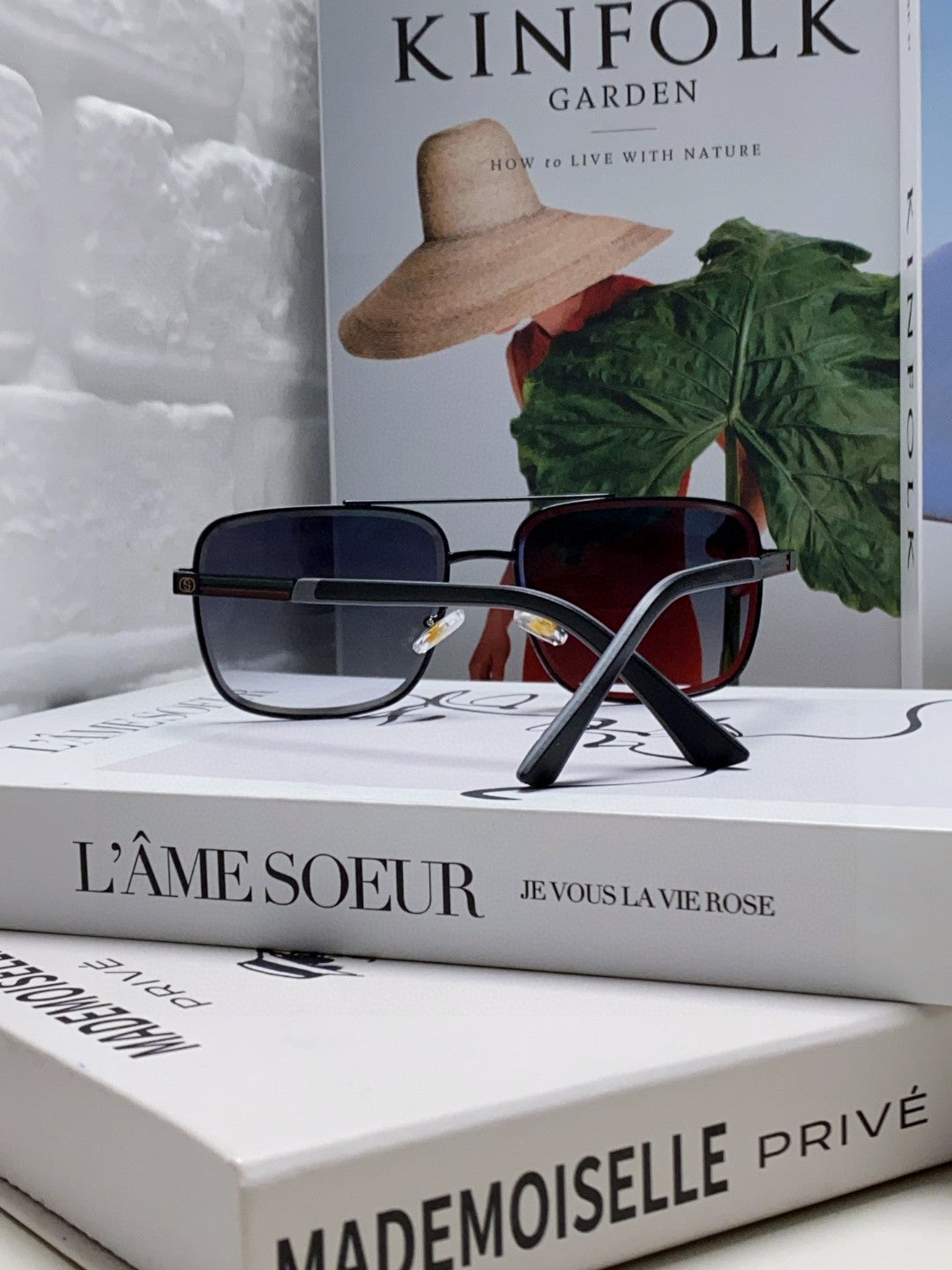 GUCCI SQUARE FRAME SUNGLASSES 570213 IN METAL