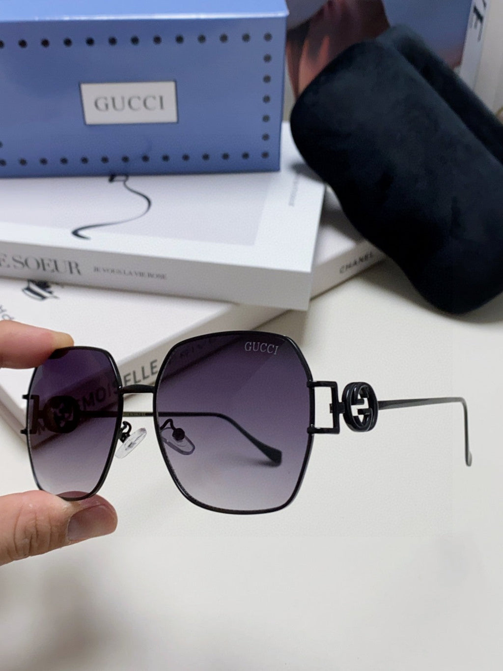 GUCCI SQUARE FRAME SUNGLASSES 570217 IN METAL