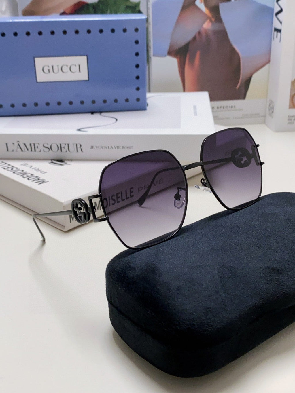 GUCCI SQUARE FRAME SUNGLASSES 570217 IN METAL