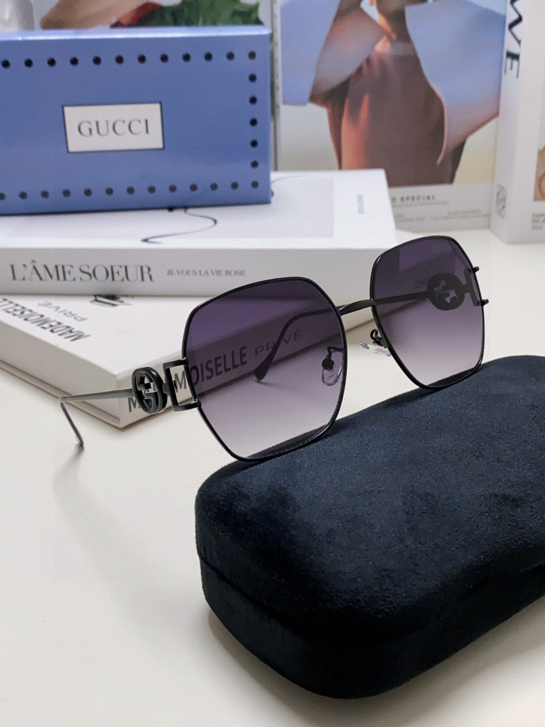 GUCCI SQUARE FRAME SUNGLASSES 570217 IN METAL