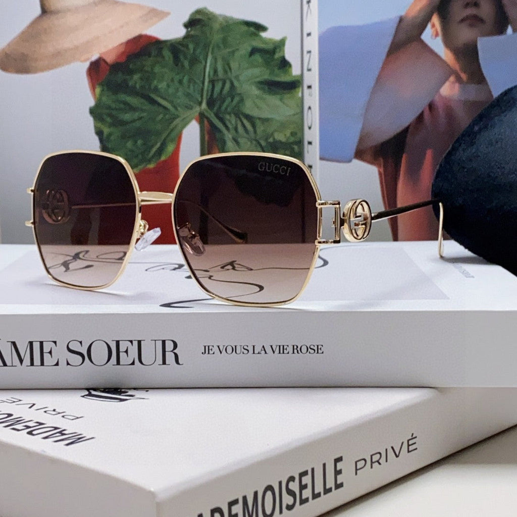 GUCCI SQUARE FRAME SUNGLASSES 570217 IN METAL