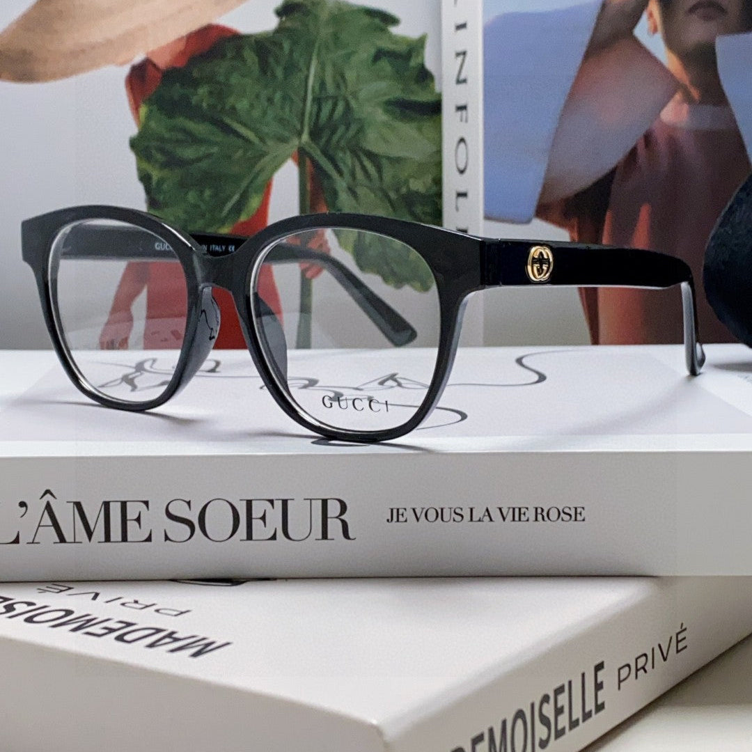 GUCCI BUTTERFLY FRAME SUNGLASSES 570220 IN ACETATE