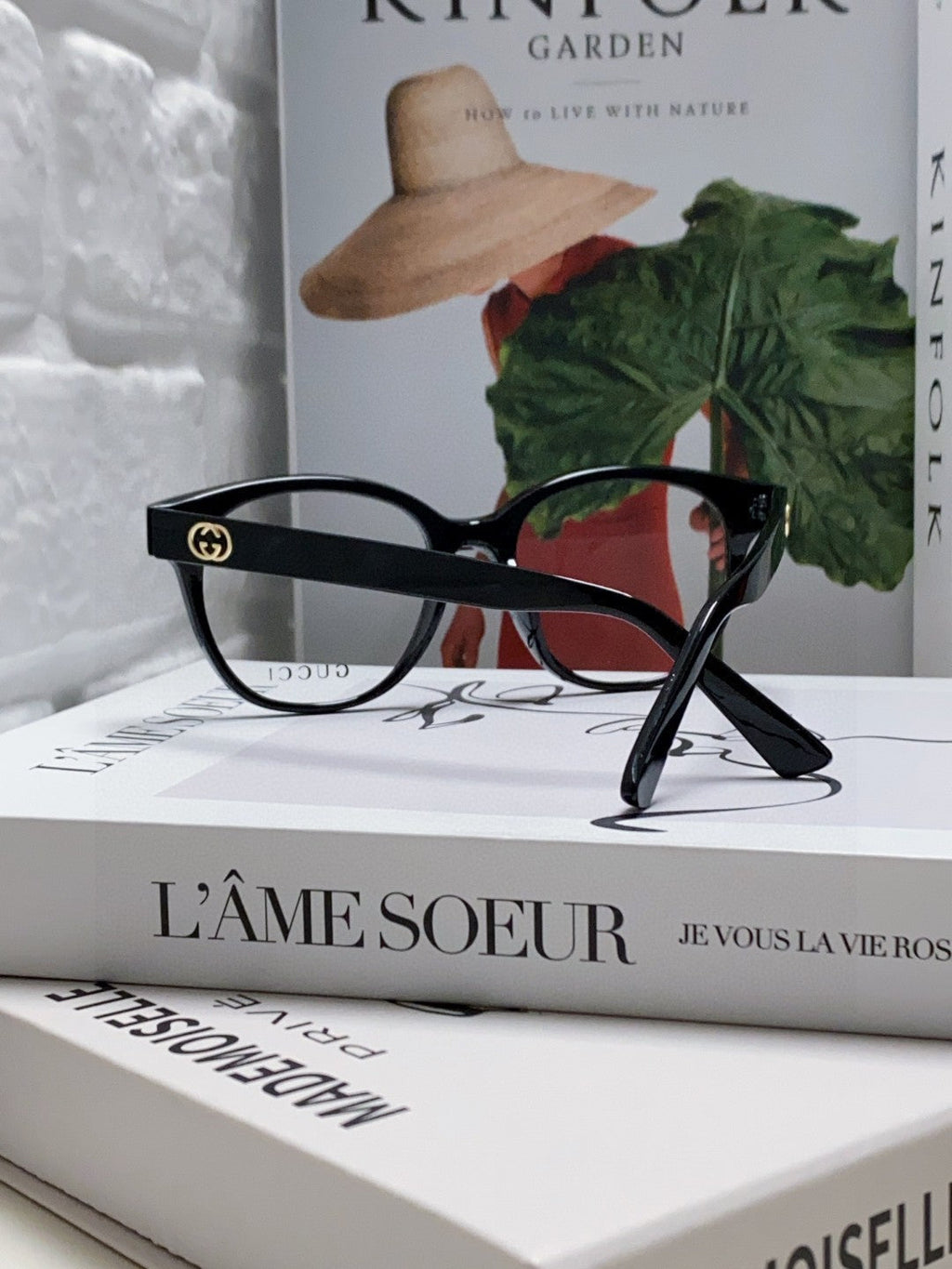 GUCCI BUTTERFLY FRAME SUNGLASSES 570220 IN ACETATE