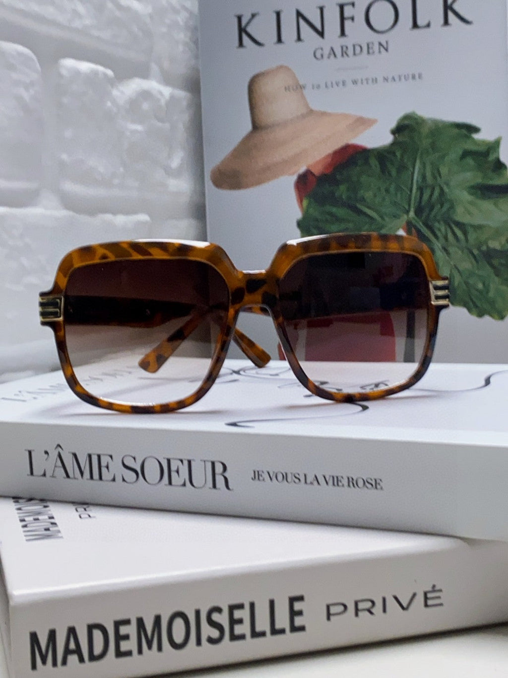 GUCCI SQUARE FRAME SUNGLASSES 570231 IN ACETATE AND METAL