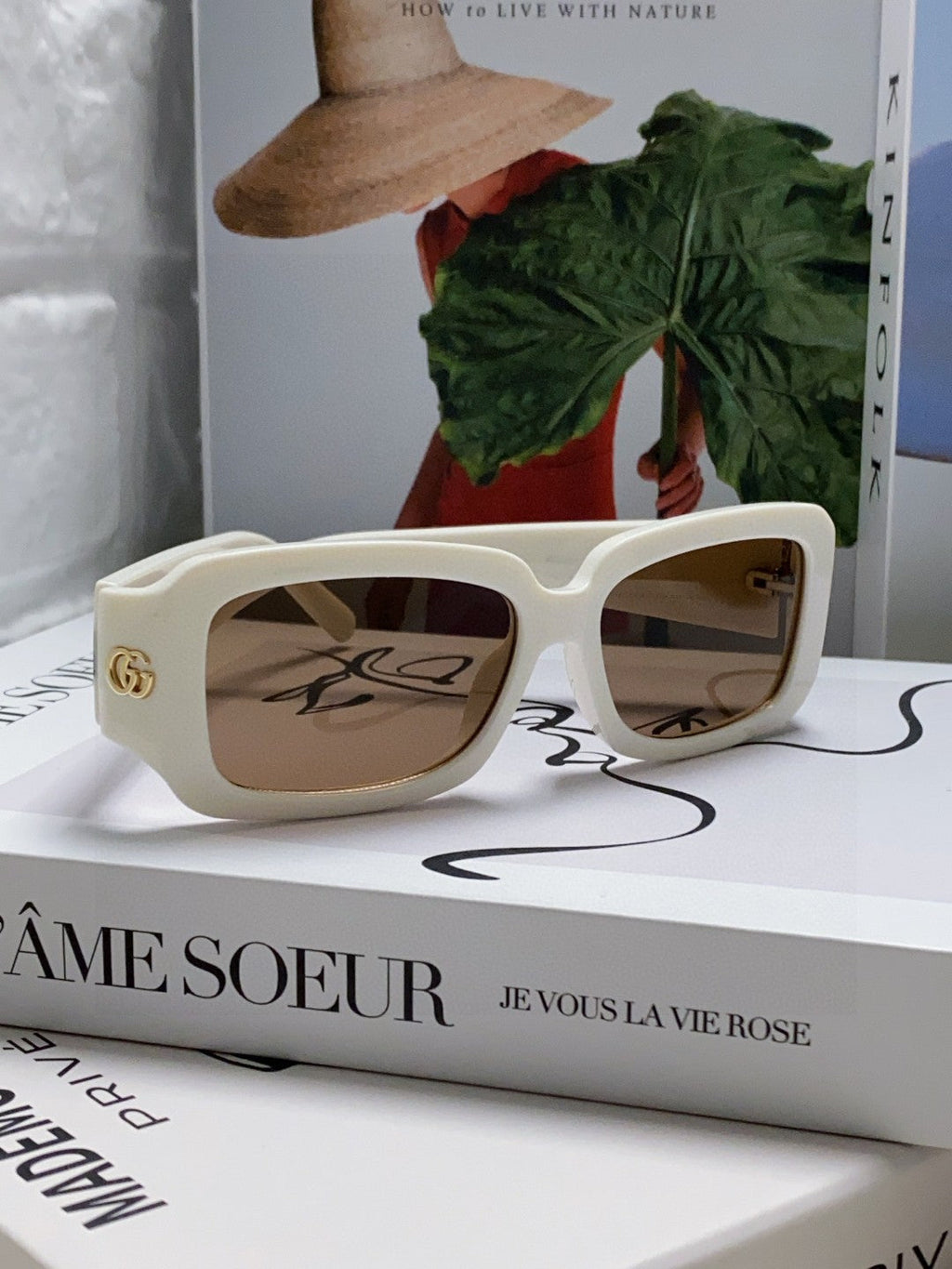 GUCCI RECTANGULAR FRAME SUNGLASSES 570237 IN ACETATE