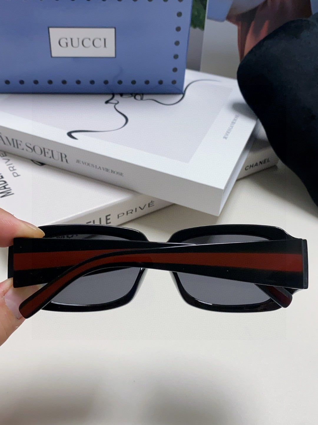 GUCCI RECTANGULAR FRAME SUNGLASSES 570237 IN ACETATE