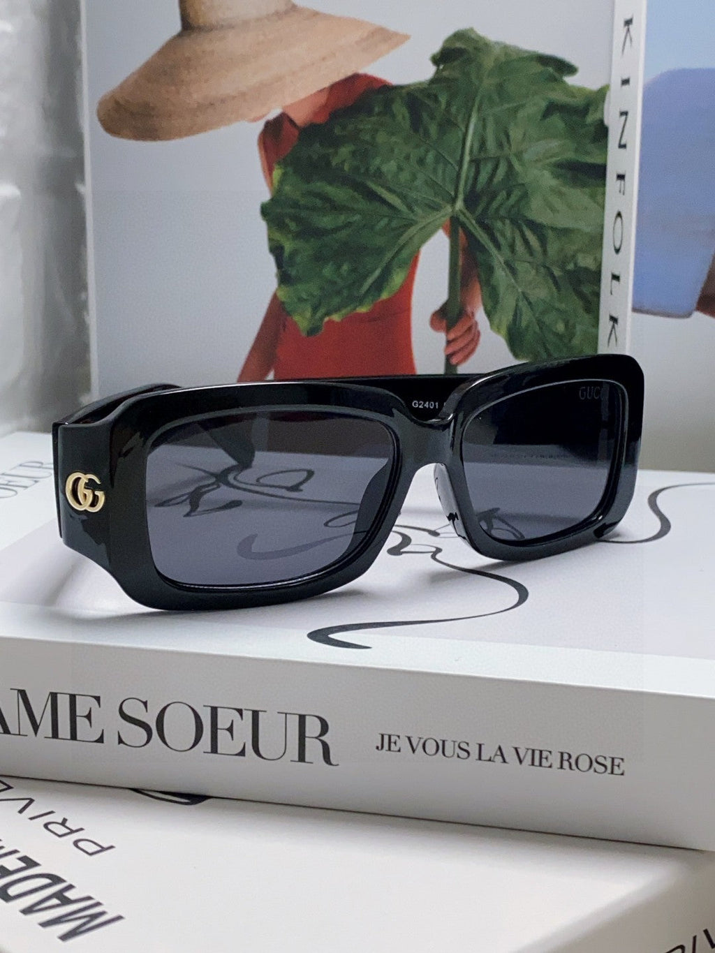 GUCCI RECTANGULAR FRAME SUNGLASSES 570237 IN ACETATE