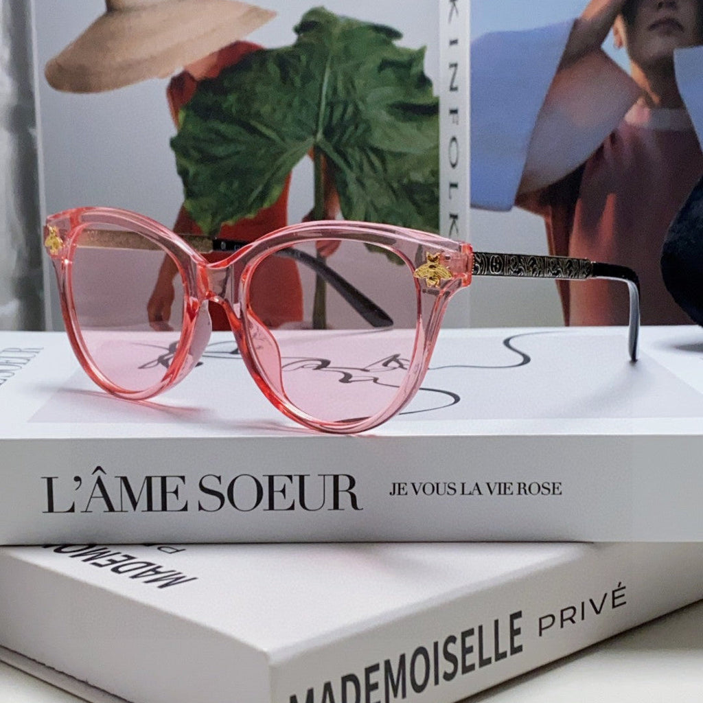 GUCCI BEE EMBELLISHED BUTTERFLY FRAME SUNGLASSES 570242 IN ACETATE