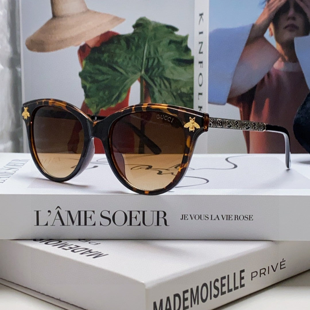 GUCCI BEE EMBELLISHED BUTTERFLY FRAME SUNGLASSES 570242 IN ACETATE
