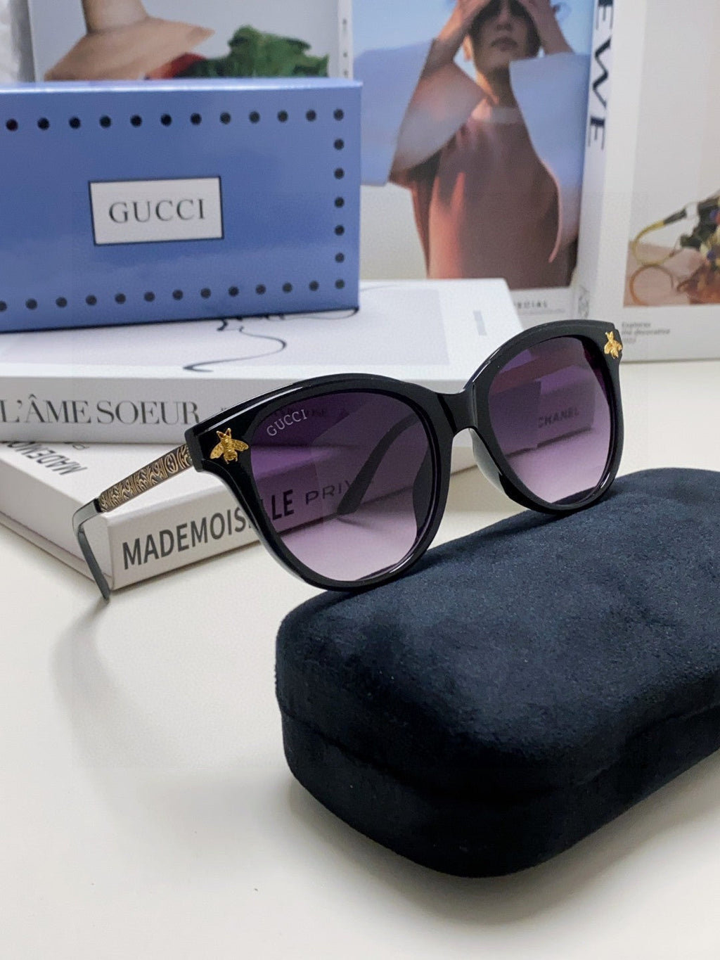 GUCCI BEE EMBELLISHED BUTTERFLY FRAME SUNGLASSES 570242 IN ACETATE