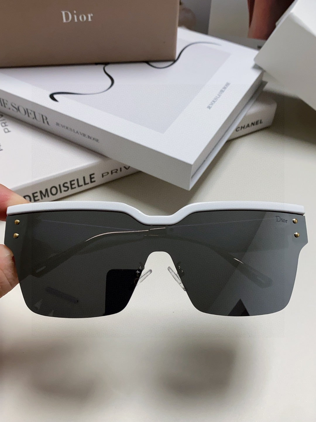 DIOR OBLIQUE SUNGLASSES 571600 IN WHITE METAL BLACK MIRROR LENSES