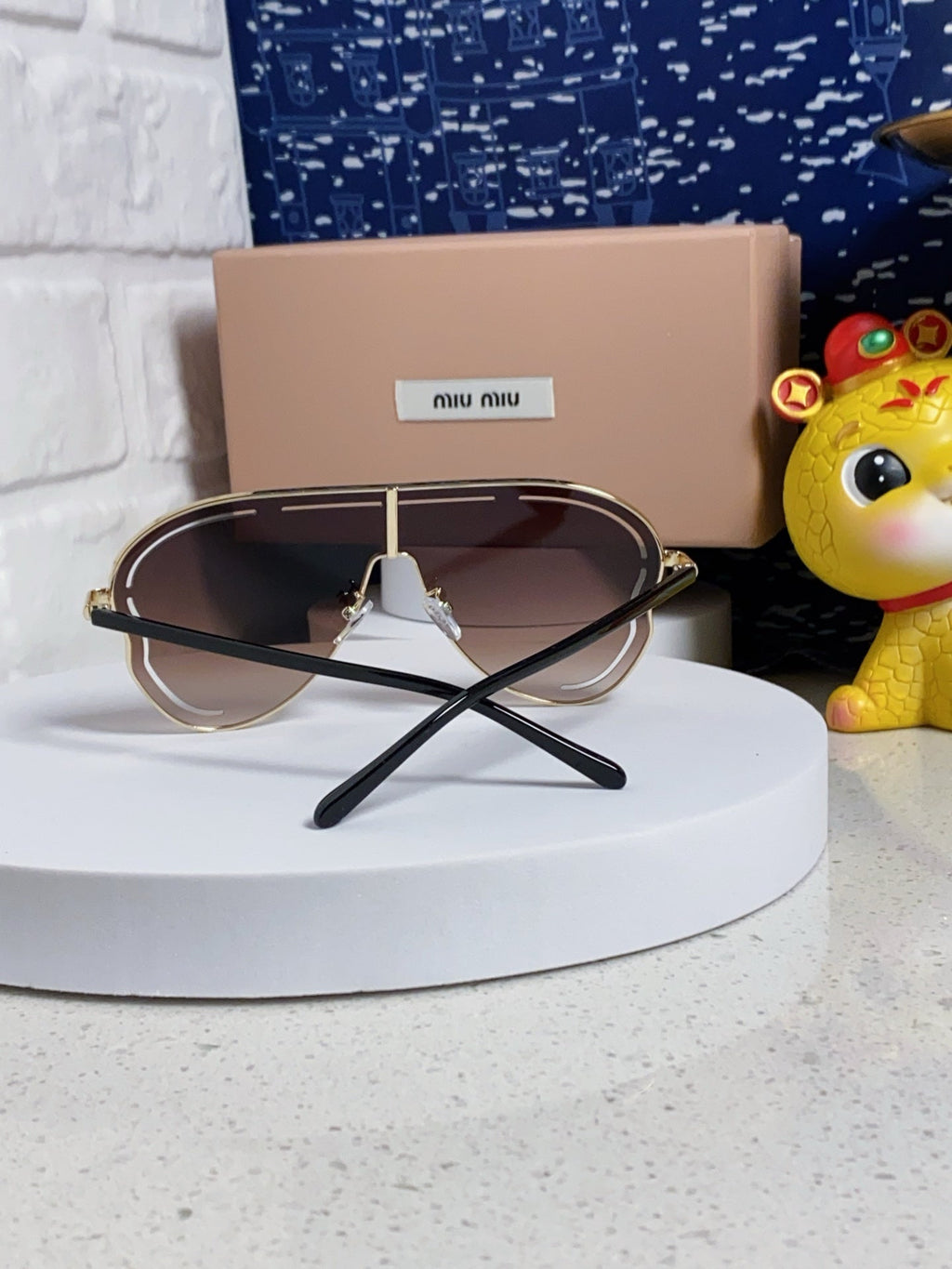MIU MIU RUNWAY SUNGLASSES 571638 IN GOLD METAL BROWN SMOKE LENSES