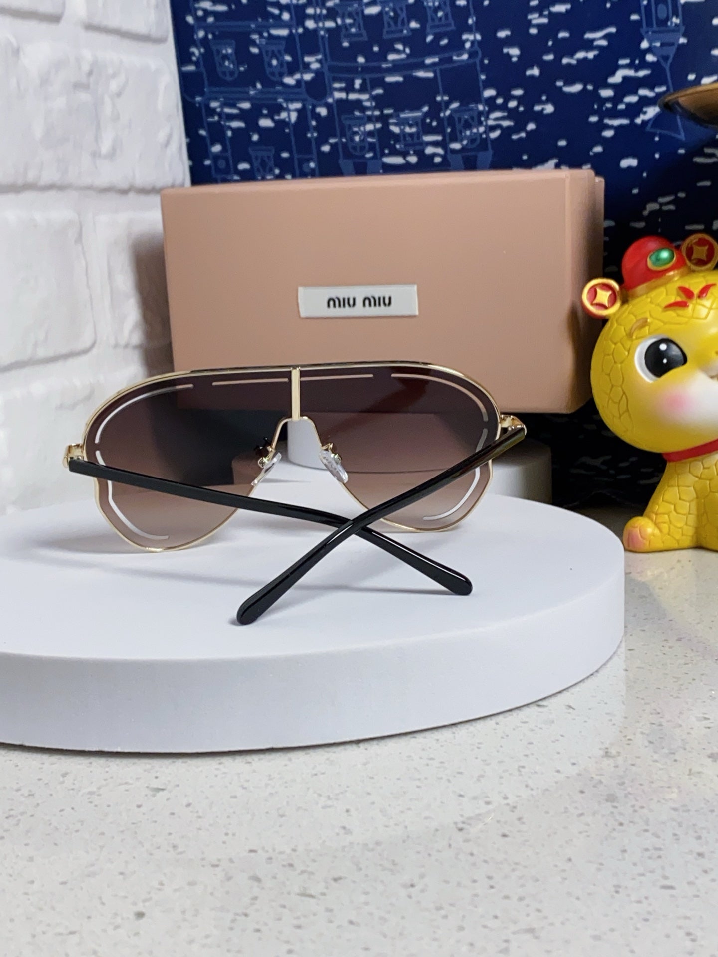 MIU MIU RUNWAY SUNGLASSES 571638 IN GOLD METAL BROWN SMOKE LENSES
