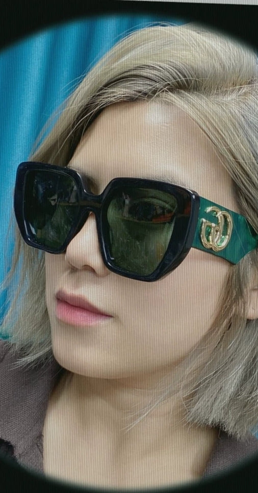 GUCCI SQUARE FRAME SUNGLASSES 573303 IN ACETATE EMBOSSED LOGO