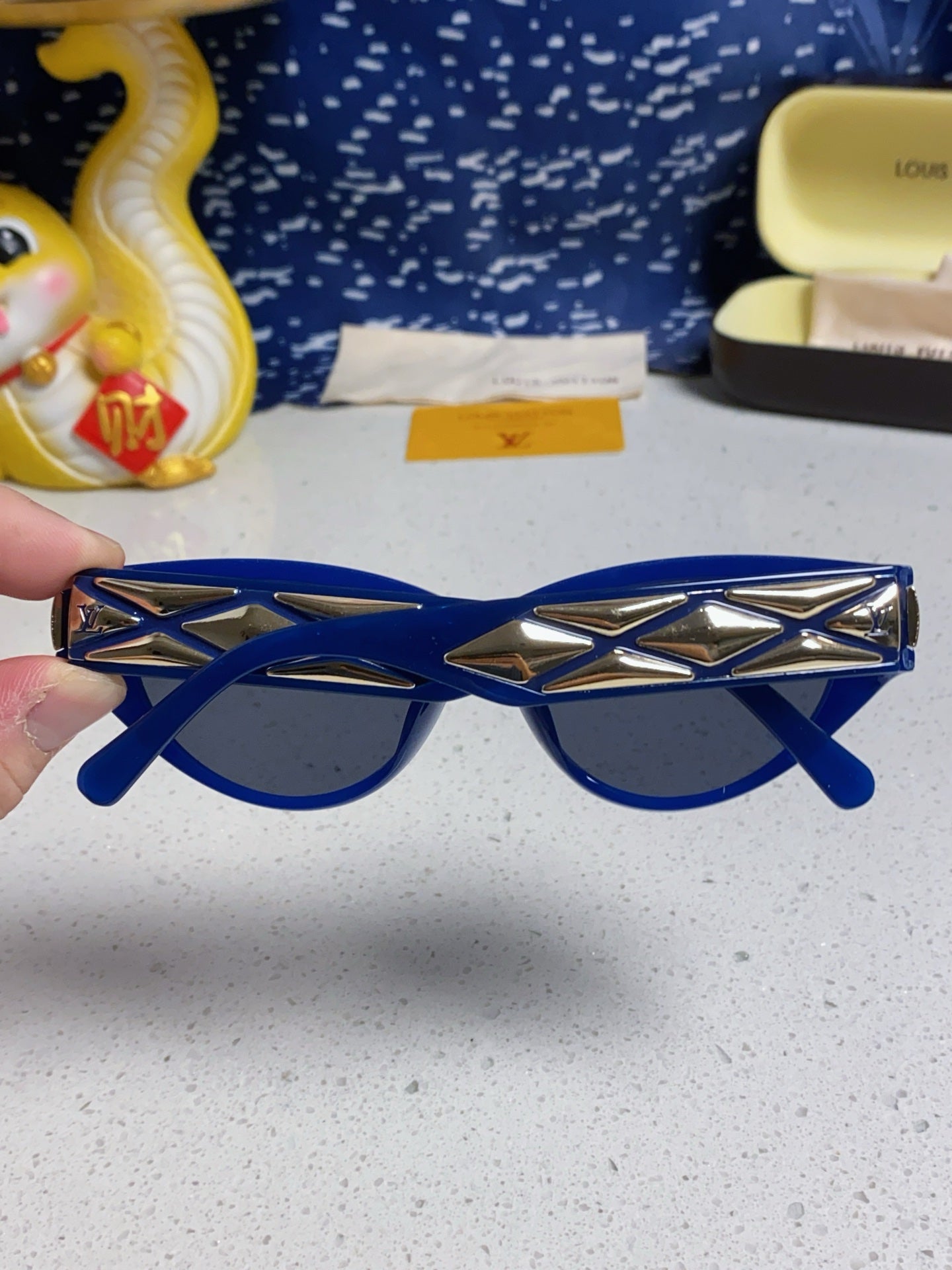 LOUIS VUITTON CAT EYE SUNGLASSES 576883 IN BLUE AND GOLD ACETATE