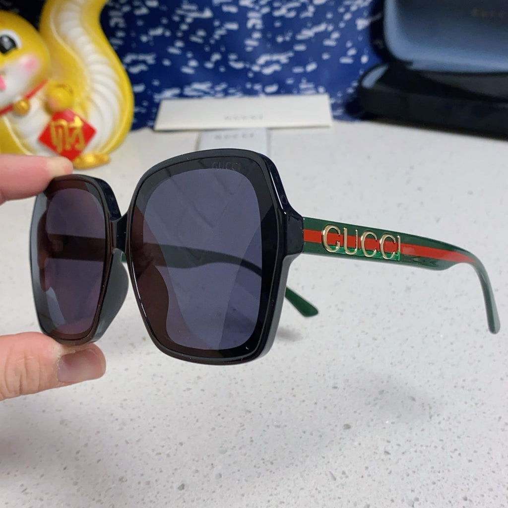 GUCCI SQUARE FRAME SUNGLASSES 573309 IN ACETATE EMBOSSED LOGO