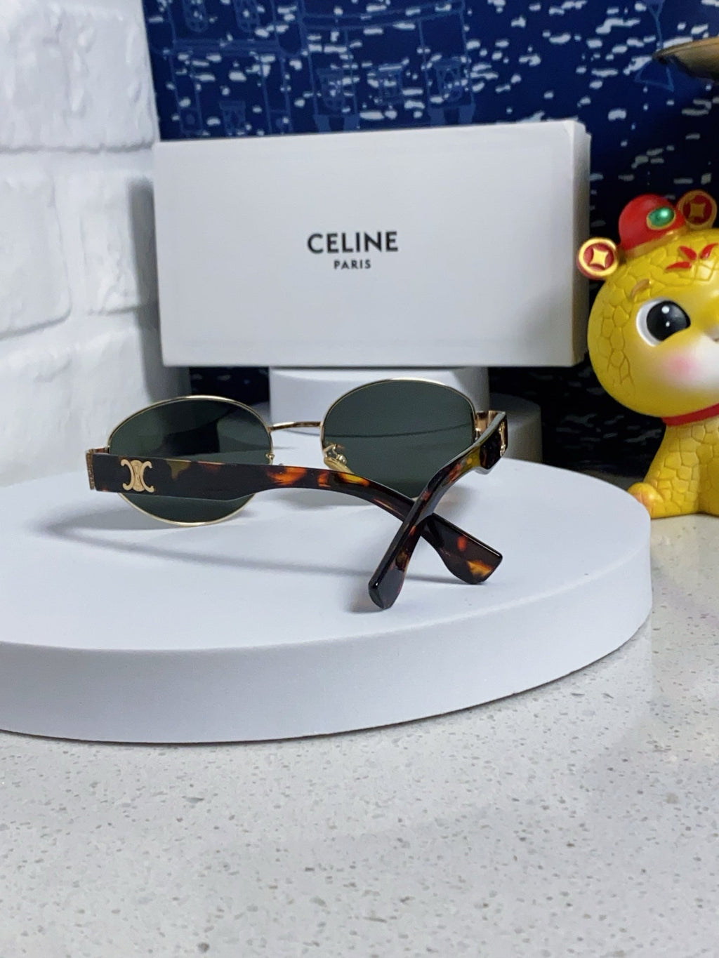 CELINE TRIOMPHE SUNGLASSES 538531 IN HAVANA ACETATE BLACK LENSES